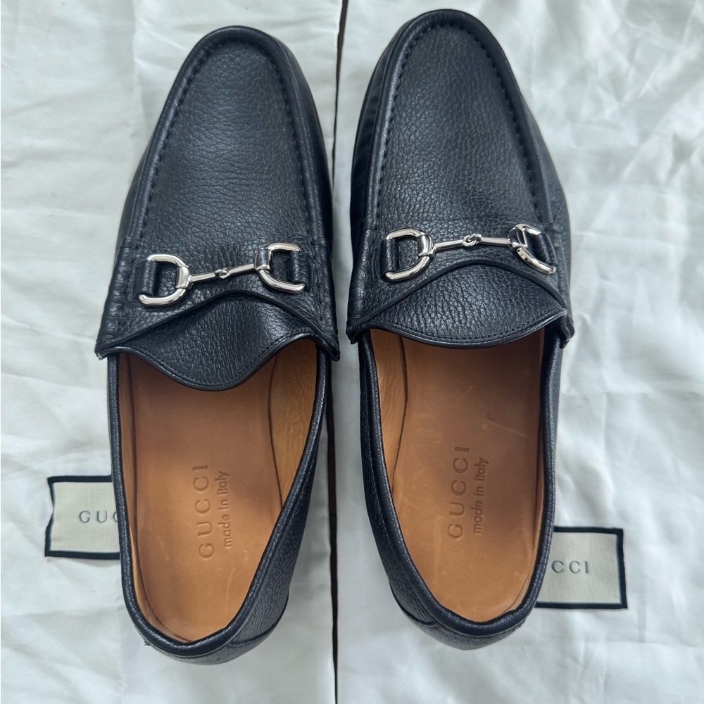 Authentic Gucci shoes for man, size 8